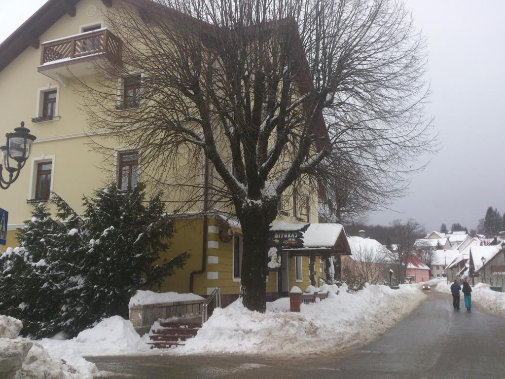 Hotel Bitoraj פוז'ינה מראה חיצוני תמונה